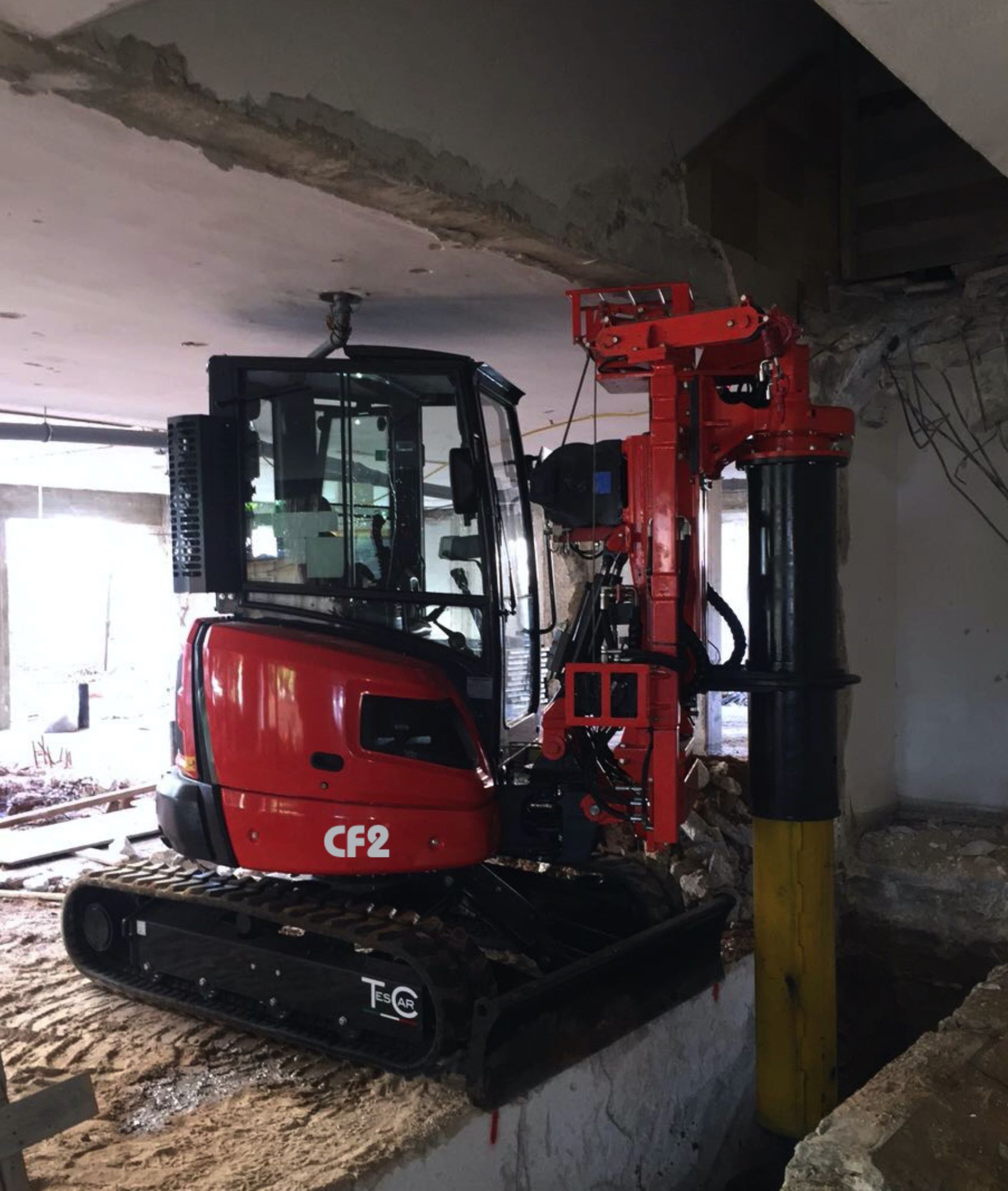 TesCar CF2 hydraulic piling rig operating in a confined indoor space