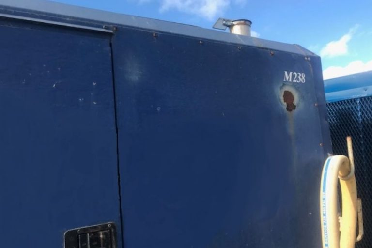 HP900 Air Compressor